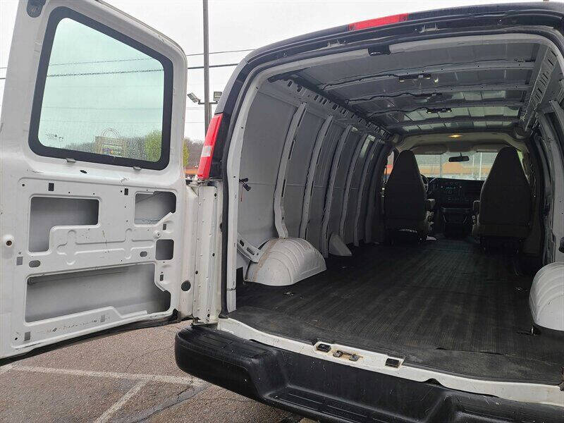 2021 Chevrolet Express 2500