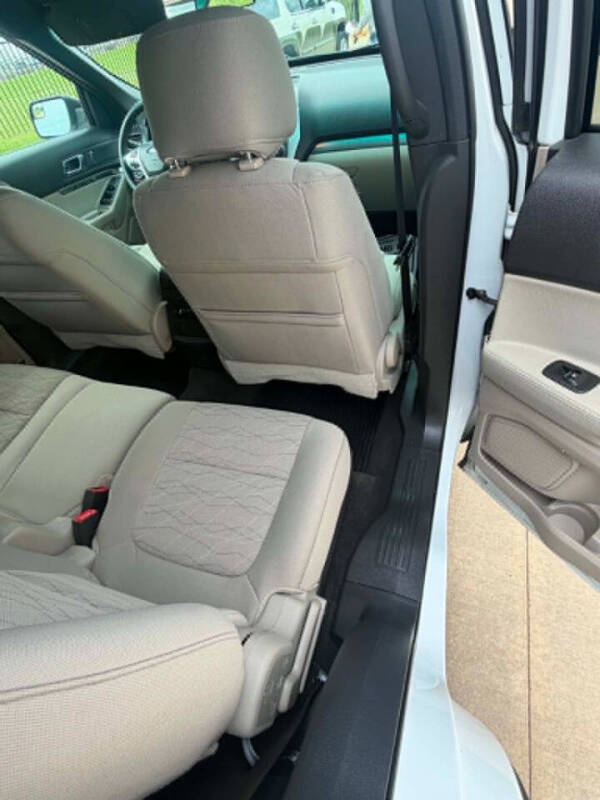 2015 Ford Explorer