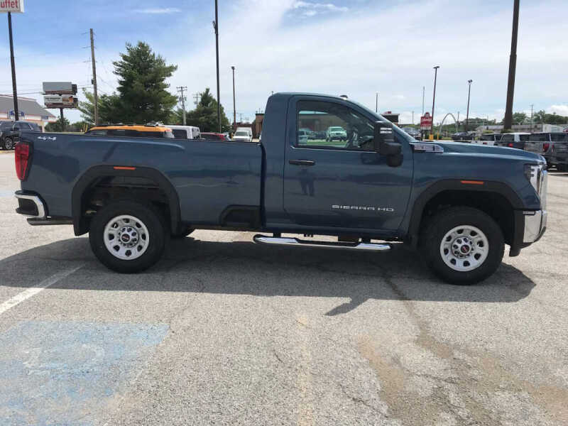 2024 GMC Sierra 2500HD Pro