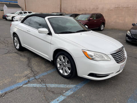 2014 Chrysler 200 Convertible for sale at Cars 2 Go in Clovis CA