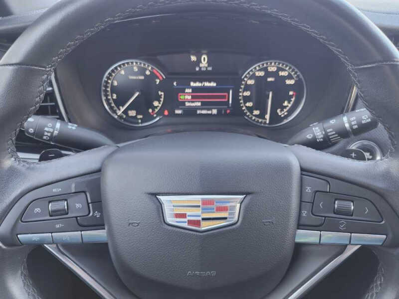 2024 Cadillac XT6 Luxury