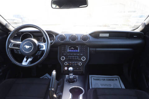 2015 Ford Mustang V6