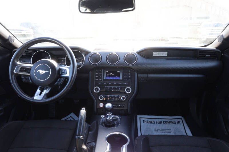 2015 Ford Mustang V6