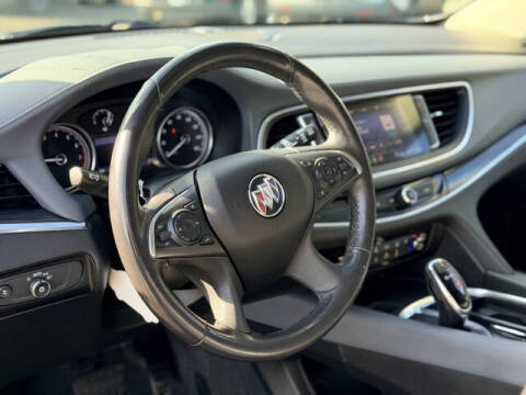 2020 Buick Enclave Essence