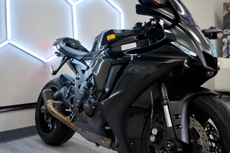 2020 Yamaha YZF-R1
