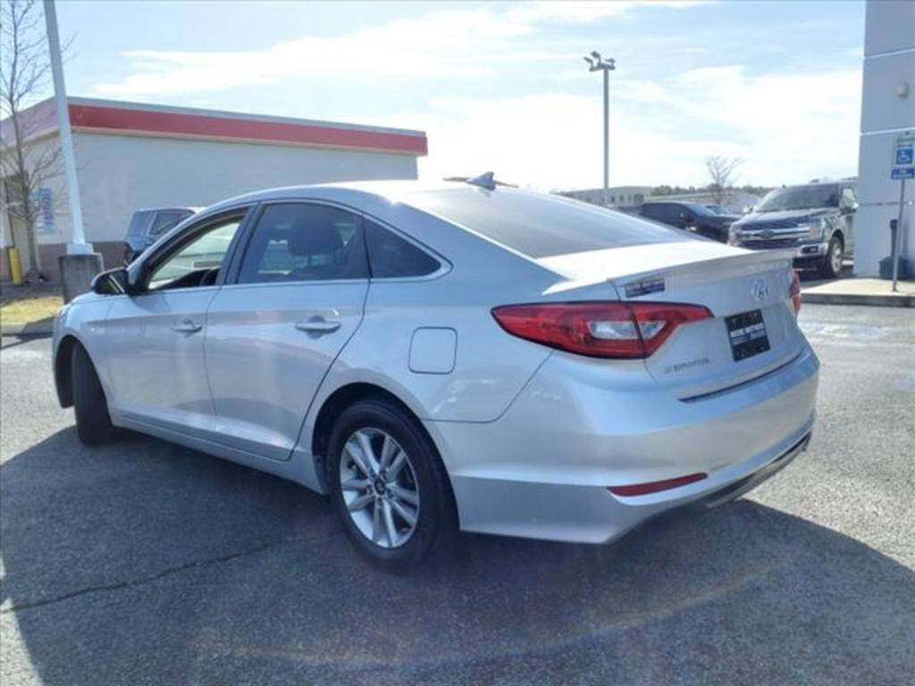 2015 Hyundai SONATA for sale at MOORE BROTHERS in Oxford, MS