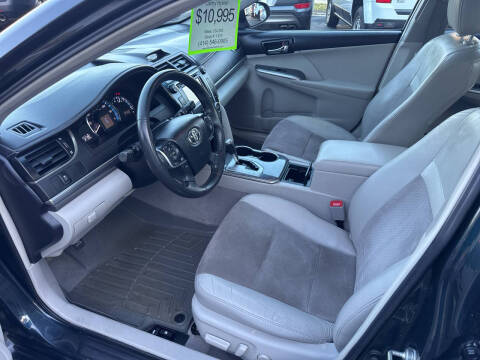 2012 Toyota Camry Hybrid XLE