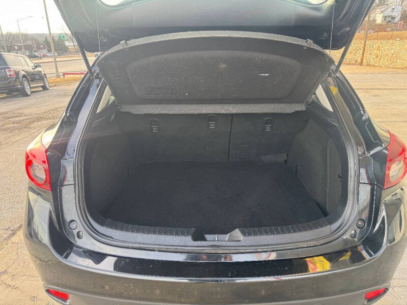 2016 Mazda MAZDA3 i Sport