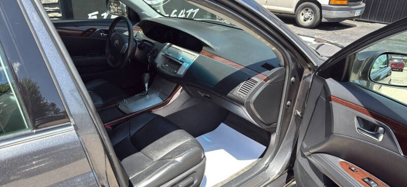 2009 Toyota Avalon XLS