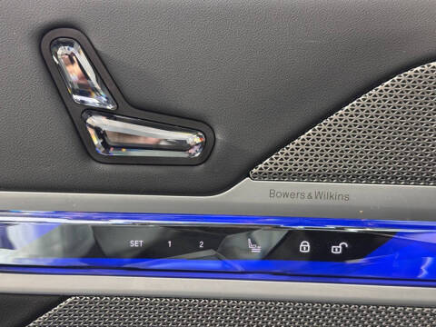 2023 BMW 7 Series 740i