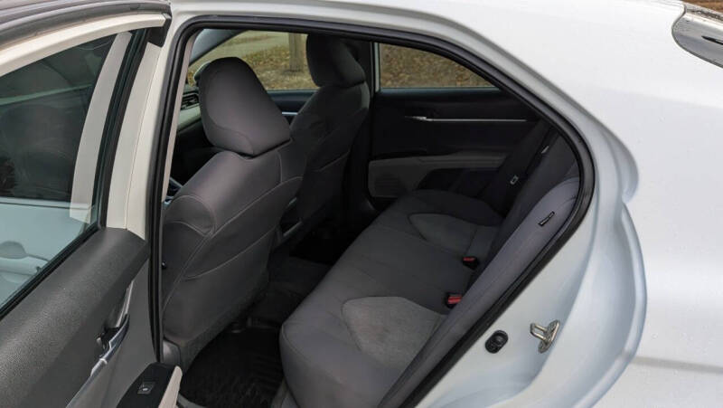 2020 Toyota Camry LE