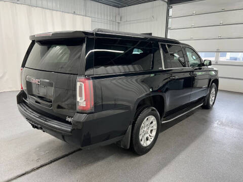 2017 GMC Yukon XL SLT