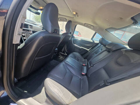 2016 Volvo S60 T5 Drive-E Premier