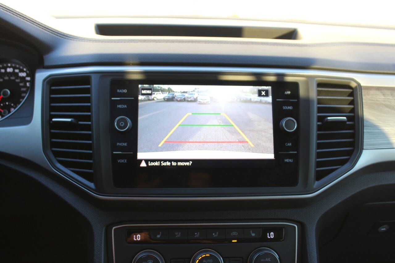 VolkswagenAtlas Cross Sport21