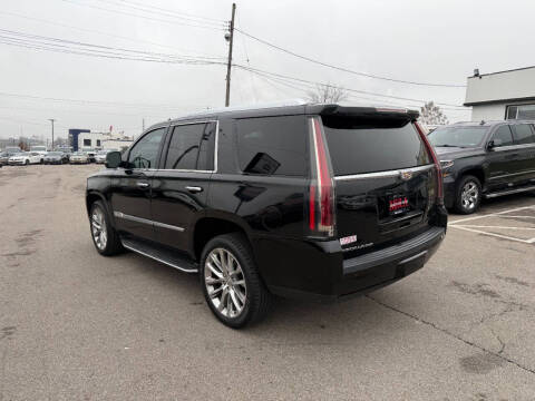 2019 Cadillac Escalade Luxury