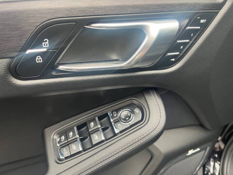 2024 Porsche Macan GTS