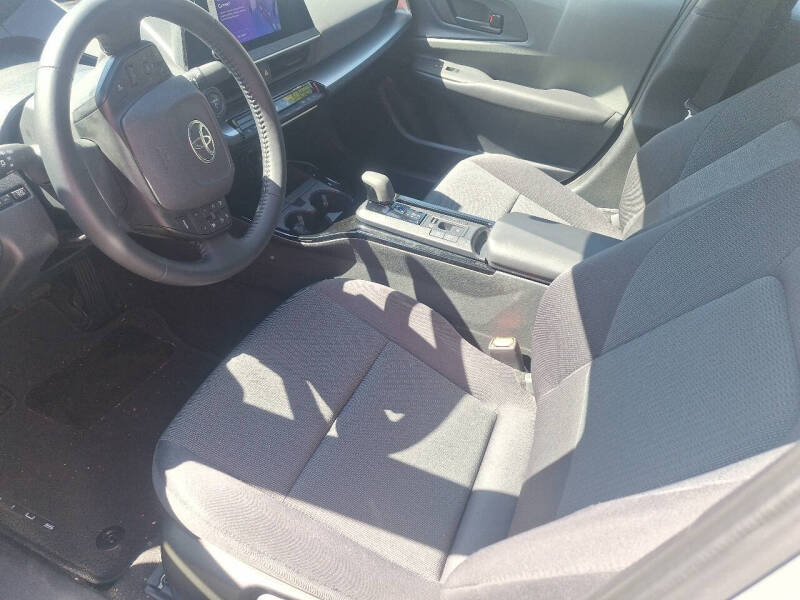 2024 Toyota Prius LE