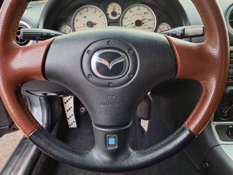 2002 Mazda MX-5 Miata LS