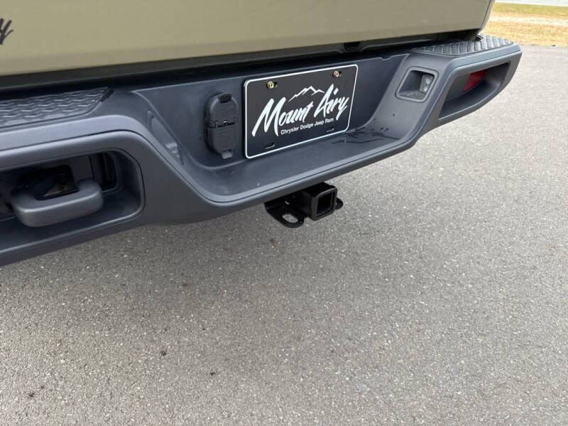 2025 Jeep Gladiator NightHawk