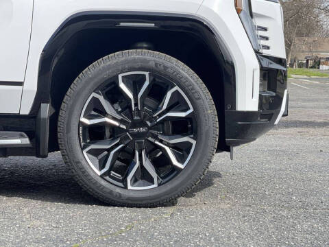 2025 GMC Sierra EV Denali