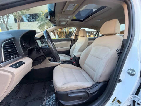 2018 Hyundai Elantra