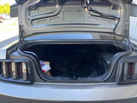 2005 Ford Mustang GT Premium