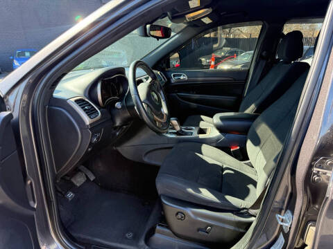 2017 Jeep Grand Cherokee Laredo