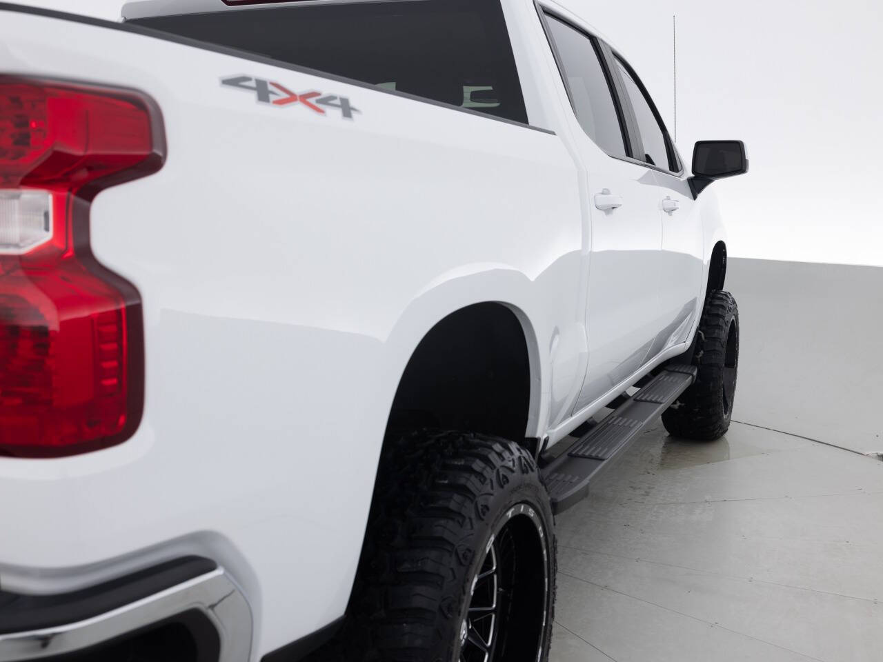 Used Car 2021 Chevrolet Silverado 1500  Lt 4x4 4dr Crew Cab 5.8 Ft. Sb W/1lt For Sale Under $30,000 In Coal City, Illinois