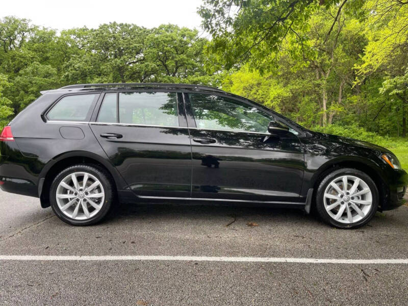 2017 Volkswagen Golf SportWagen
