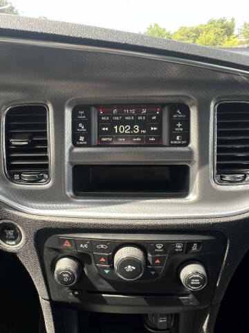 2012 Dodge Charger SE