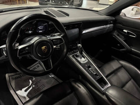 2019 Porsche 911 Carrera