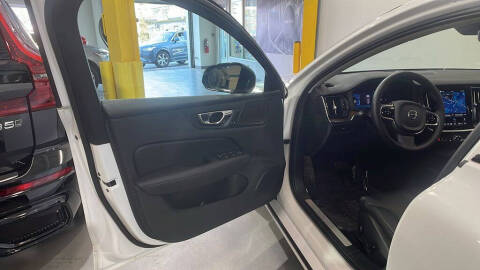 2025 Volvo S60 B5 Plus
