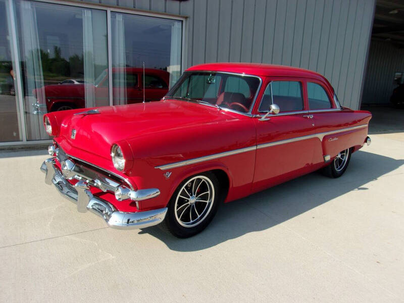1954 Ford Crestline