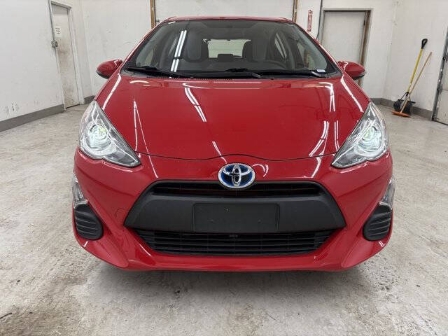 2016 Toyota Prius c One