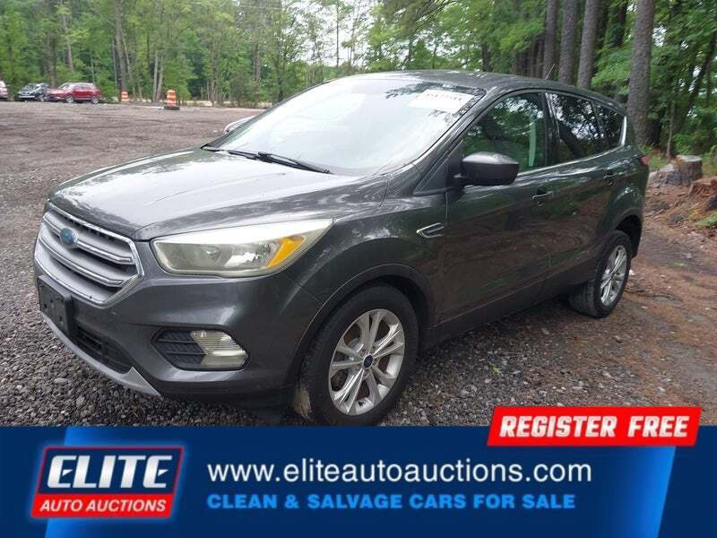 2017 Ford Escape SE