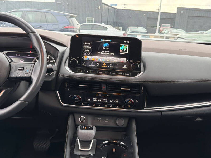 2023 Nissan Rogue SL