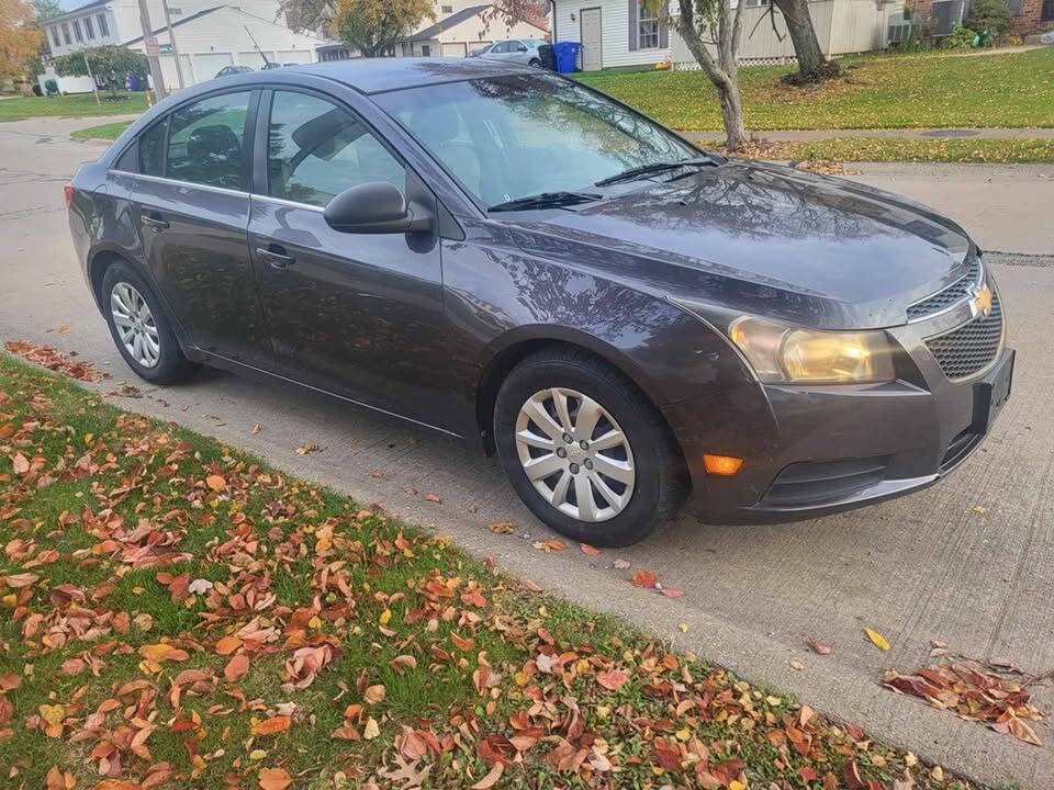 2011 Chevrolet Cruze for sale at Sara Auto Mall, LLC in Cleveland, OH