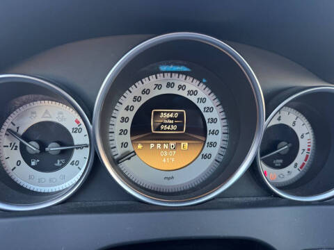 2012 Mercedes-Benz C-Class C 300 Luxury 4MATIC