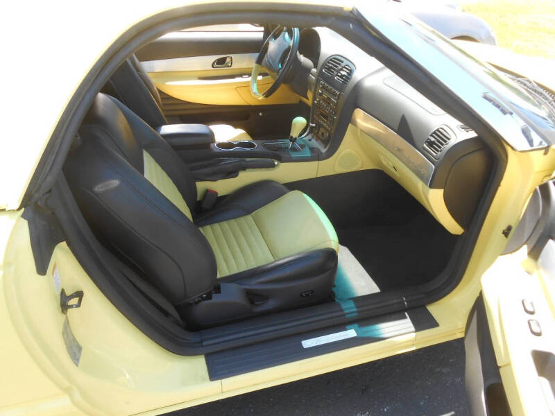 2002 Ford Thunderbird Deluxe