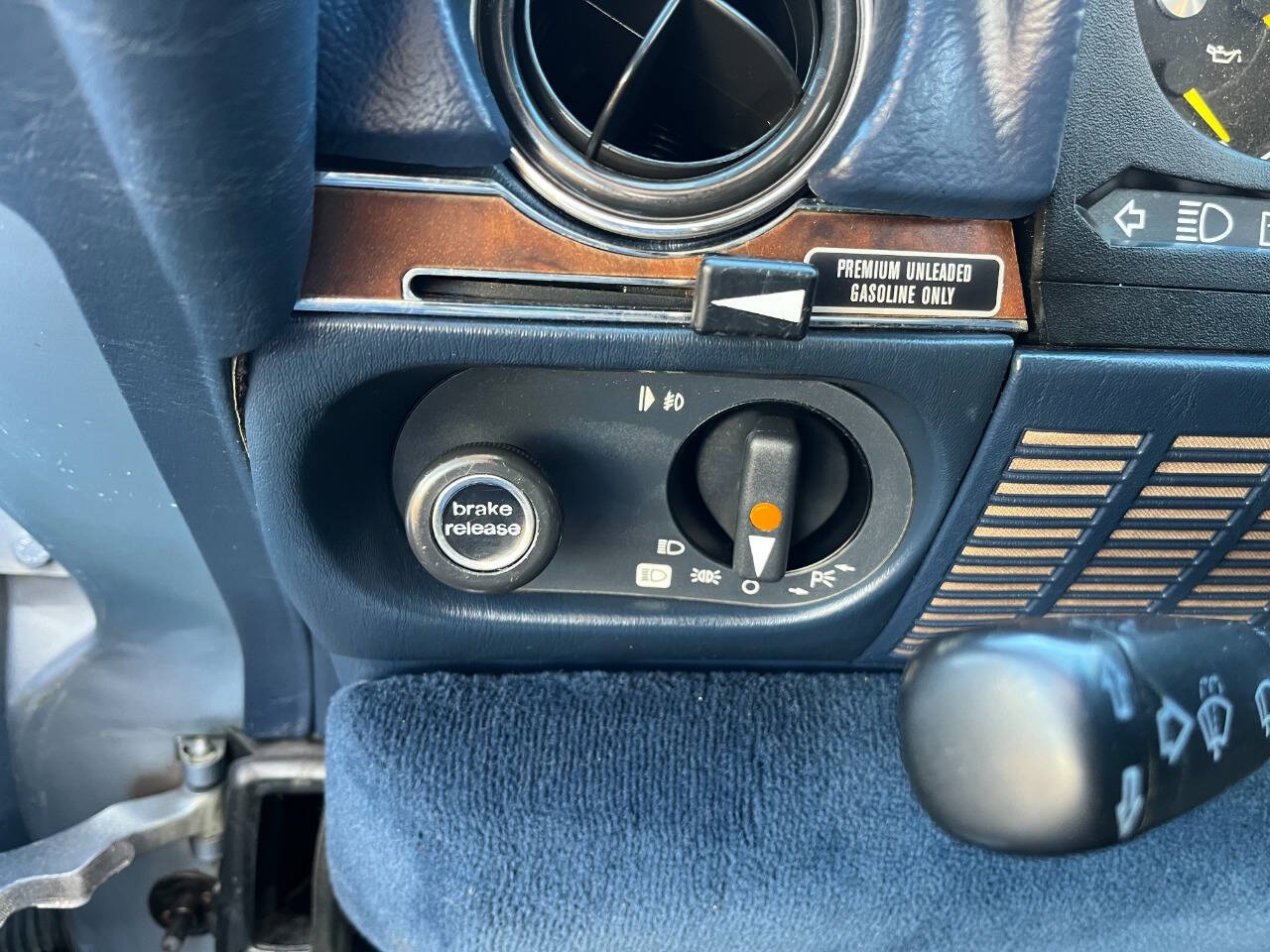 1986 Mercedes-Benz 560-Class 126