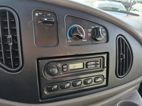 2002 Ford E-Series E-250