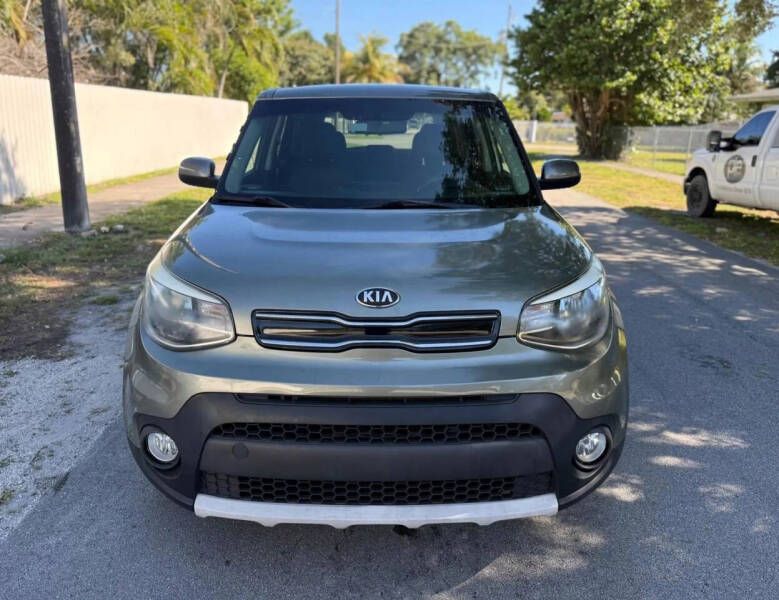 2017 Kia Soul +