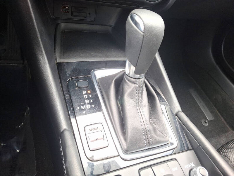 2017 Mazda MAZDA3 Sport