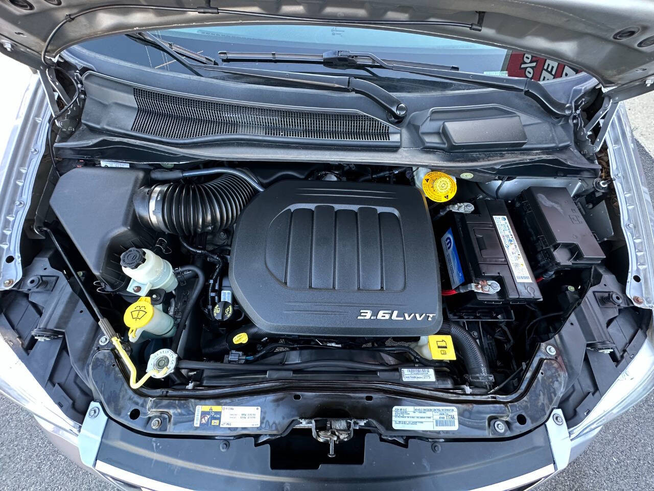 ChryslerTown and Country30