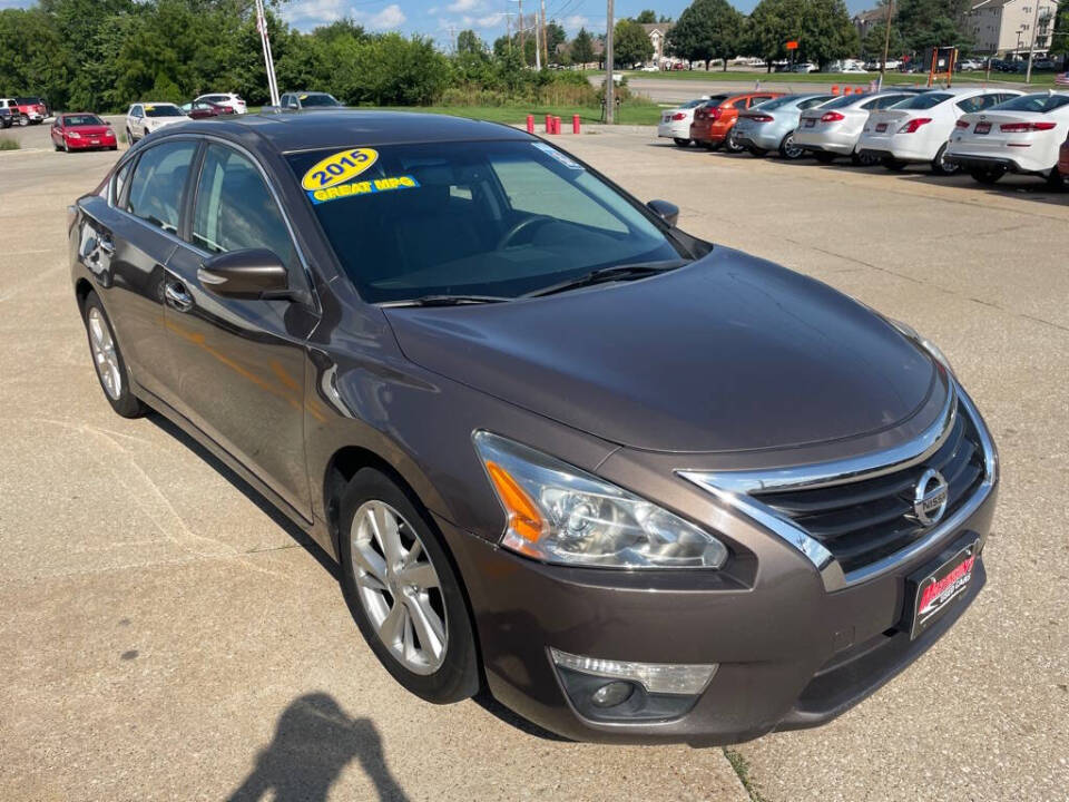 2015 Nissan Altima for sale at Martinson's Used Cars in Altoona, IA