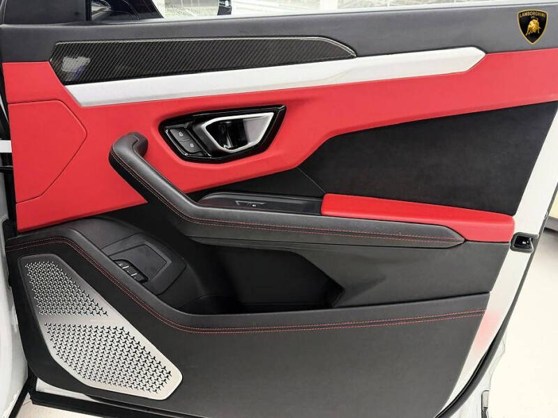 2021 Lamborghini Urus