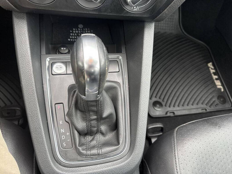 2015 Volkswagen Jetta