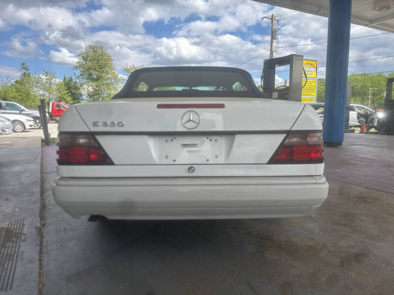 1995 Mercedes-Benz E-Class E 320