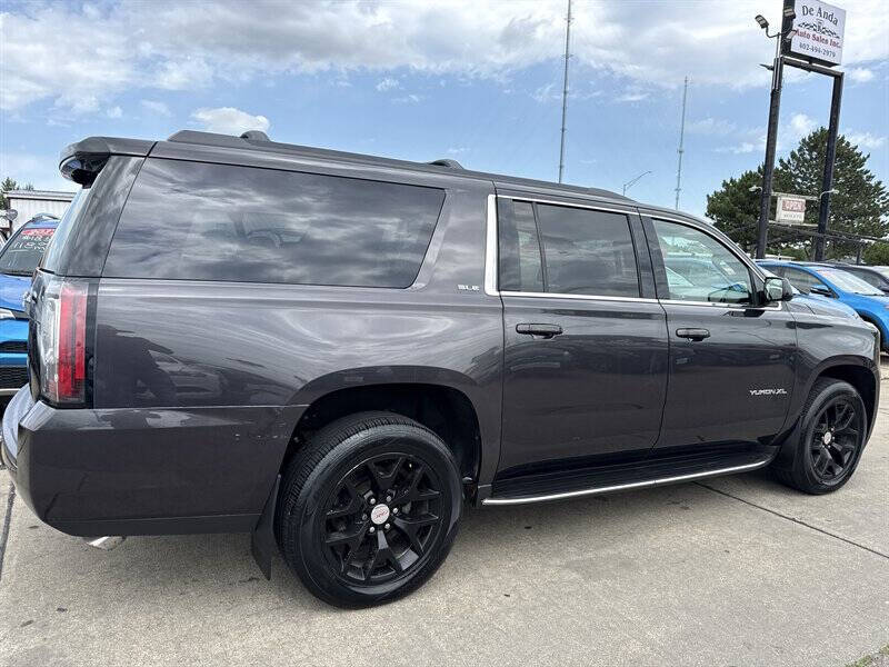 2017 GMC Yukon XL SLE
