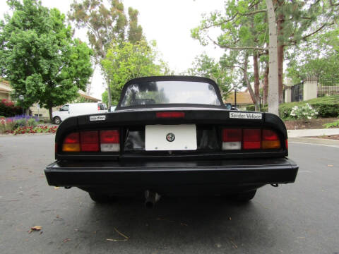 1987 Alfa Romeo Spider Veloce